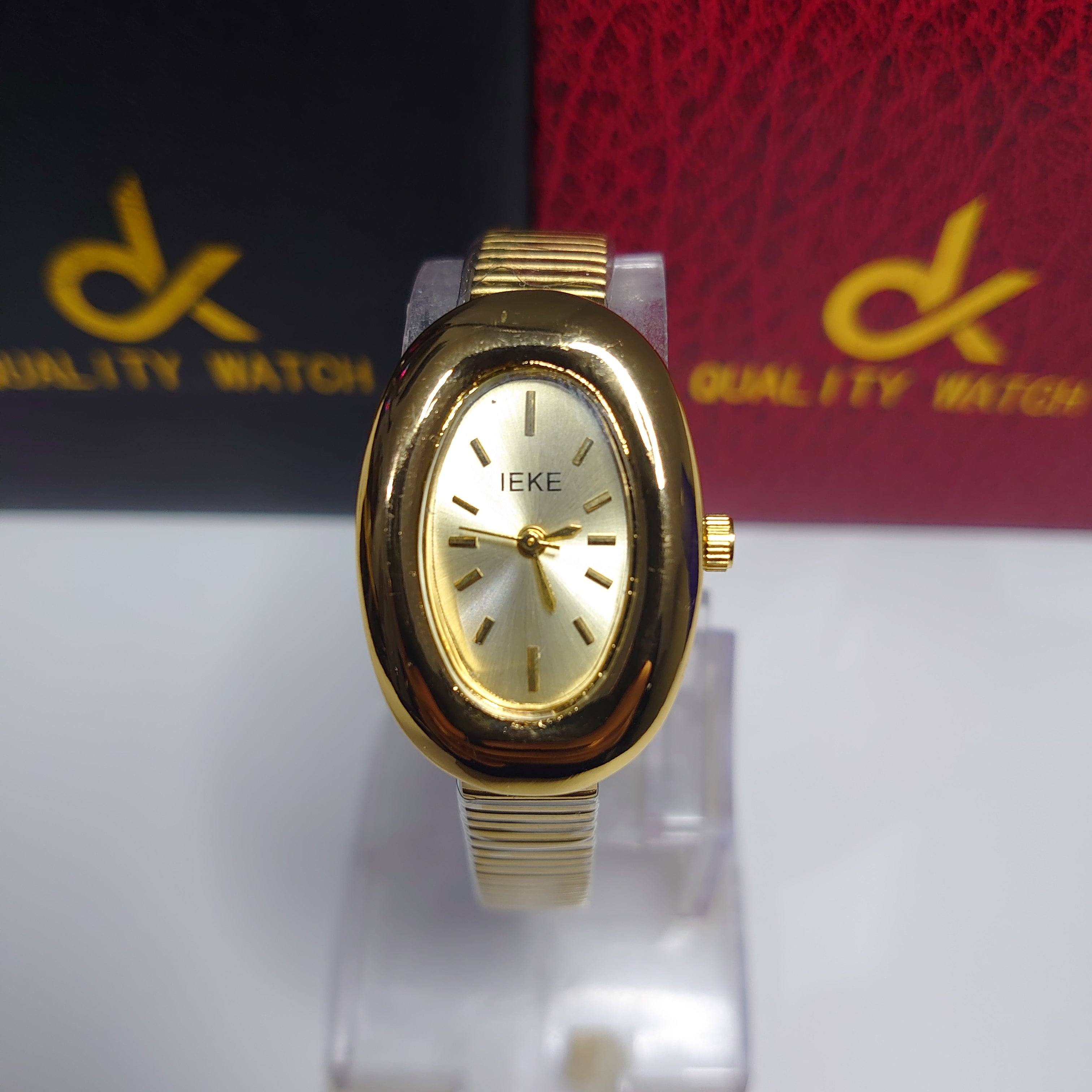 IEKE Vintage Oval Watch